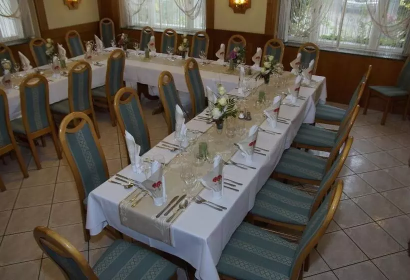 호텔 Ratskeller Thum