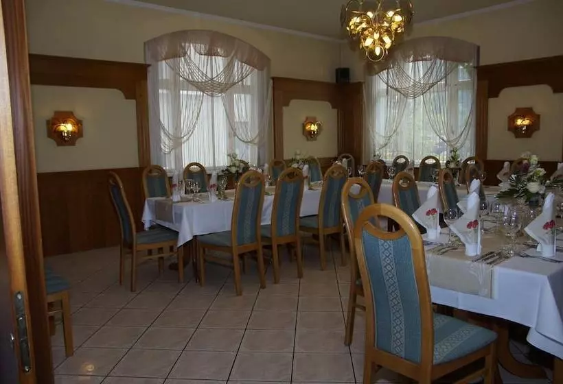 호텔 Ratskeller Thum