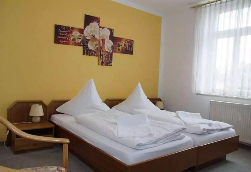 호텔 Ratskeller Thum