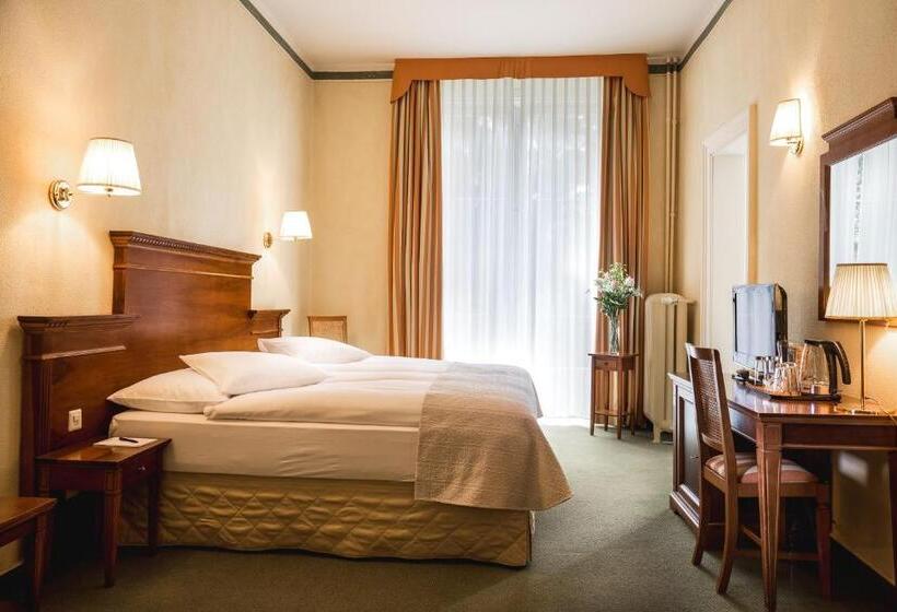 هتل Reine Victoria