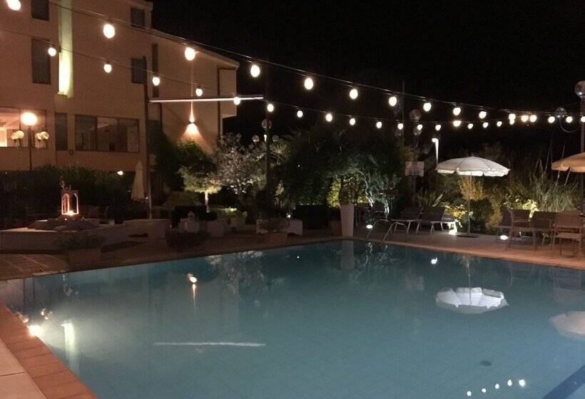 בית מלון כפרי Riviera