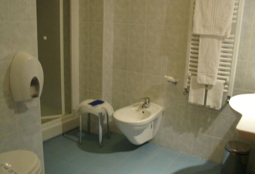 בית מלון כפרי Riviera