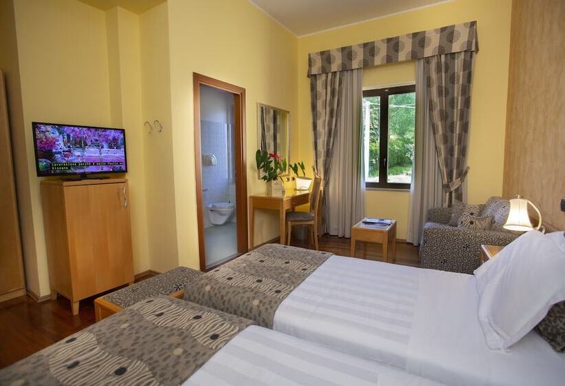 בית מלון כפרי Riviera