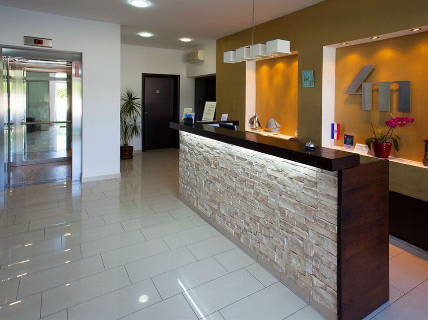 Vila 4m Pension & Appartements