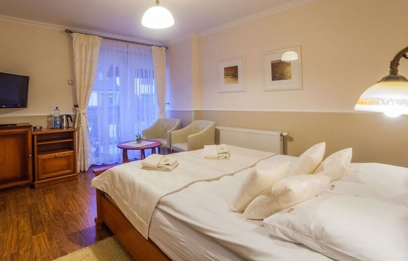 בית מלון כפרי Willa Atena