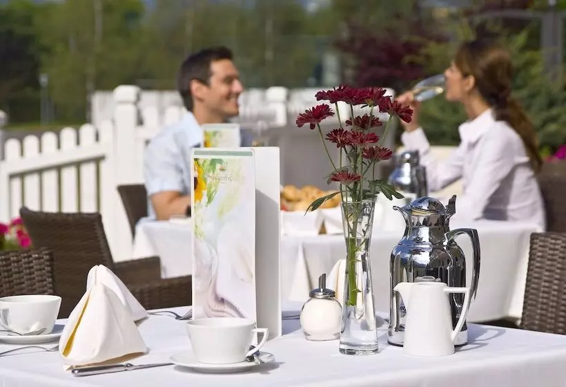 Majestic Hotel & Spa Resort