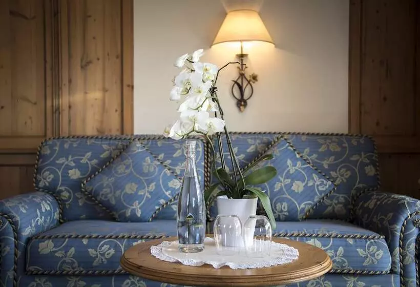 Majestic Hotel & Spa Resort