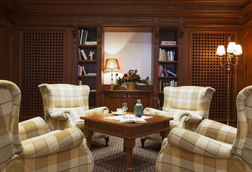 Majestic Hotel & Spa Resort