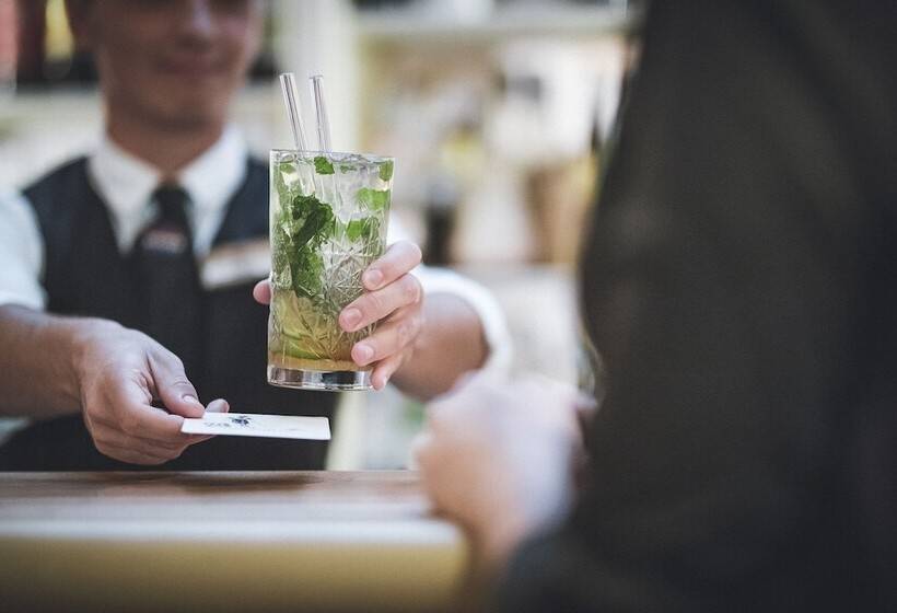 Majestic Hotel & Spa Resort