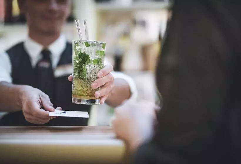 Majestic Hotel & Spa Resort