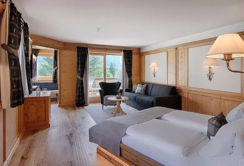 Majestic Hotel & Spa Resort