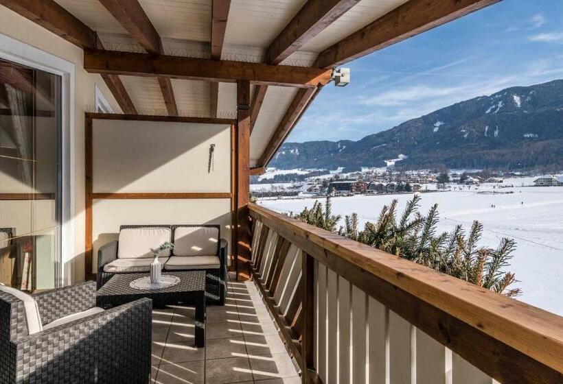 Majestic Hotel & Spa Resort