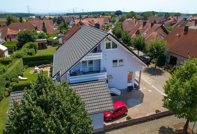 פנסיון Gästehaus Alba Sie Bekommen Garantiert Eintrittskarten Für Den Europapark Und Für Rulantica über U