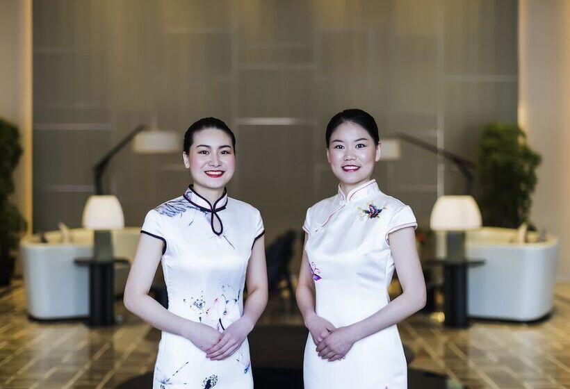 فندق Grand Mercure Wuhan Qiaokou