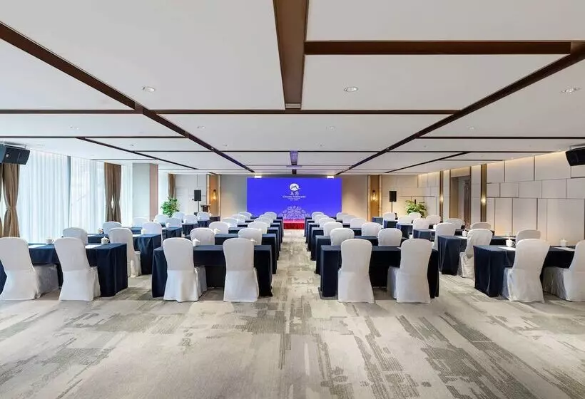 Hotelli Grand Mercure Wuhan Qiaokou