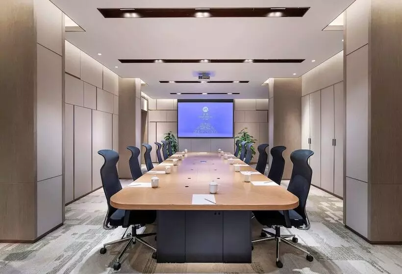 Hotelli Grand Mercure Wuhan Qiaokou