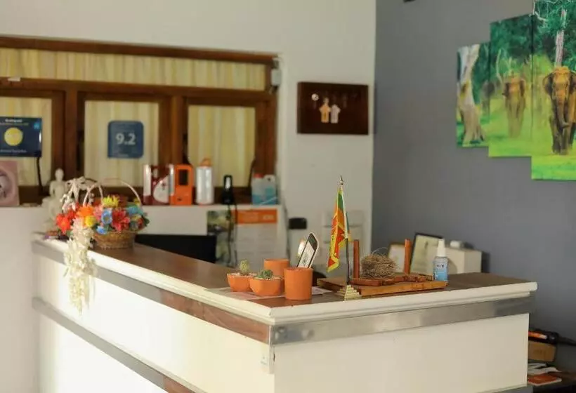 Majatalo Andorra Tourist Resort Anuradhapura
