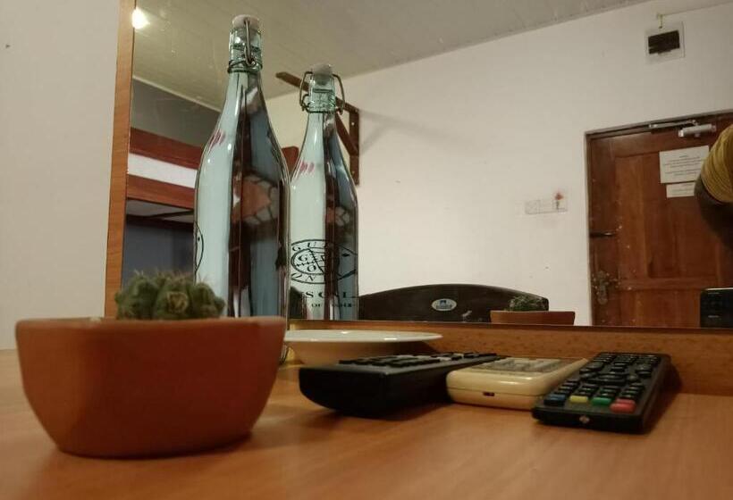 Пансион Andorra Tourist Resort Anuradhapura