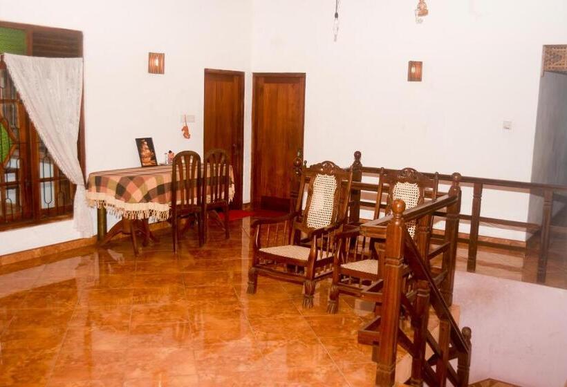 פנסיון Ceylon Casa