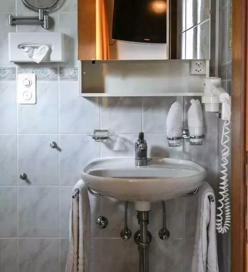 پانسیون Garni Soldanella