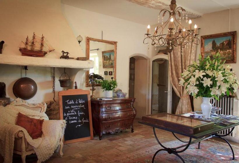 بنسيون Gite Des Carmes And Spa