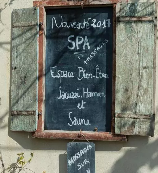 Majatalo Gite Des Carmes And Spa