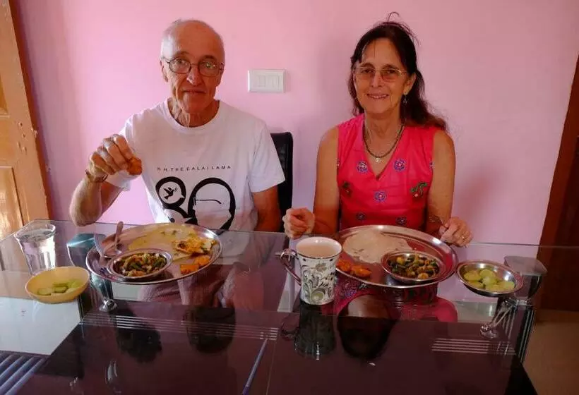 پانسیون Suma Guest House