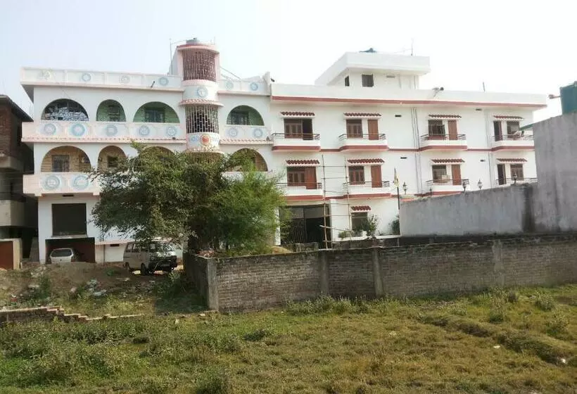 پانسیون Suma Guest House