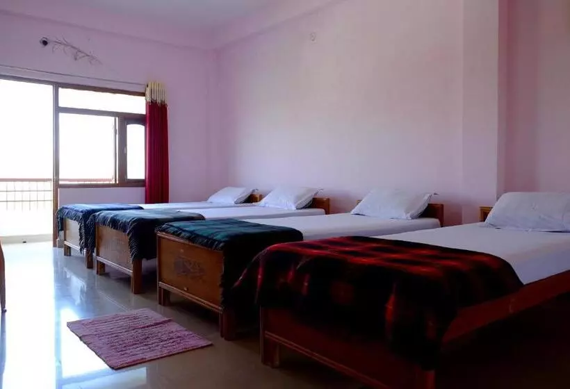 پانسیون Suma Guest House