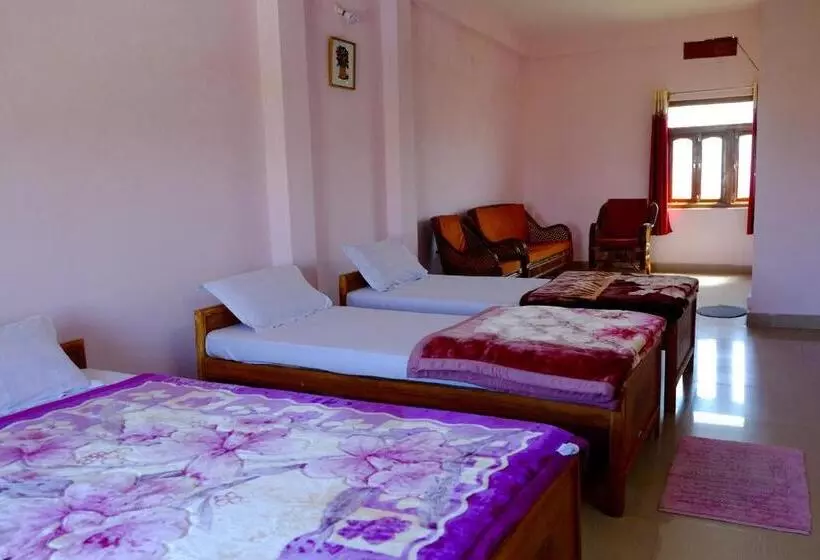 پانسیون Suma Guest House