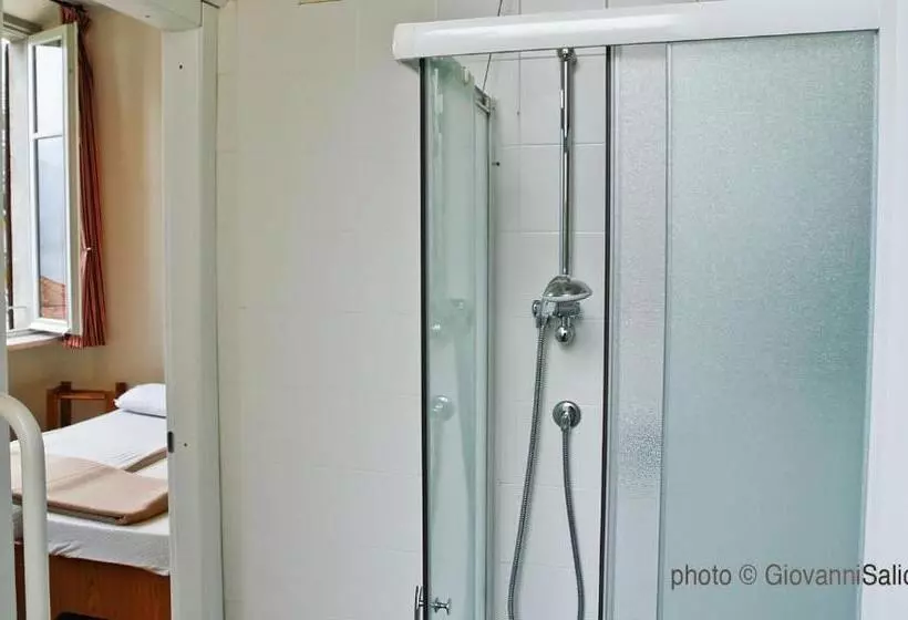 Santangela Hostel & Rooms