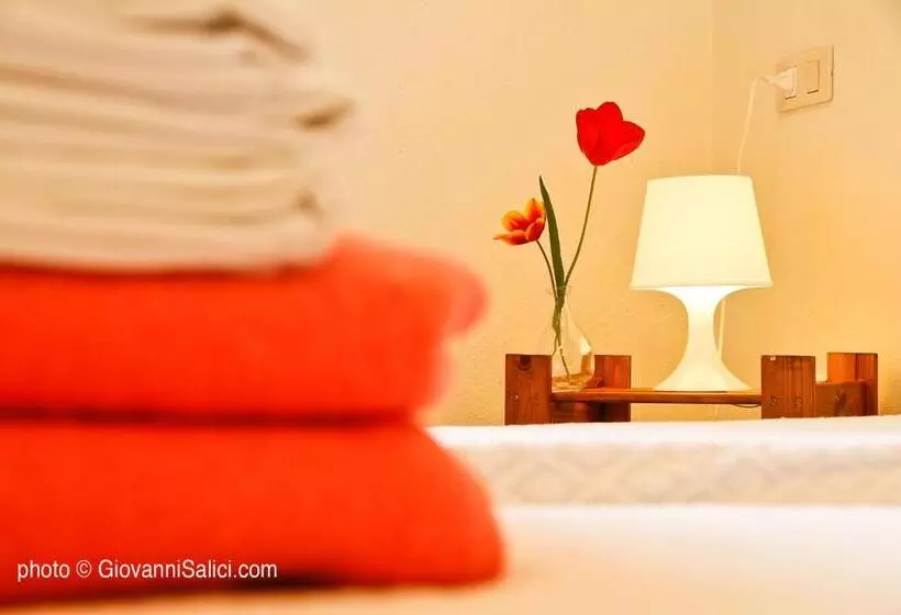 Santangela Hostel & Rooms