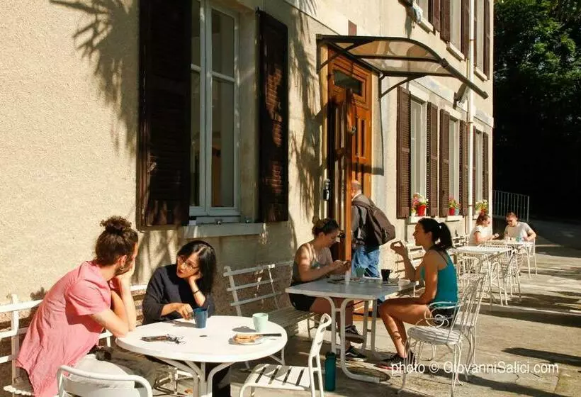 Santangela Hostel & Rooms