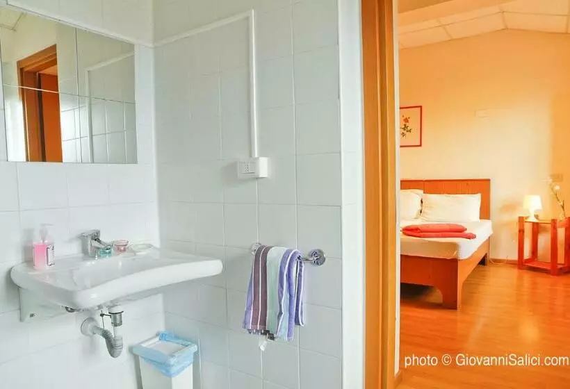 Santangela Hostel & Rooms