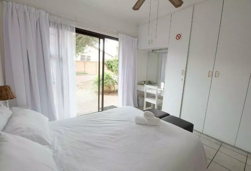 ユースホステル Nothando Backpackers Lodge