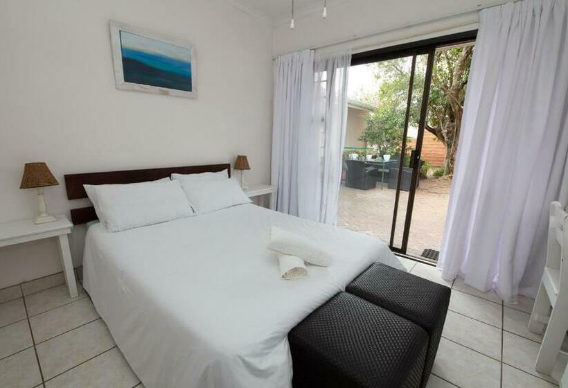 הוסטל Nothando Backpackers Lodge