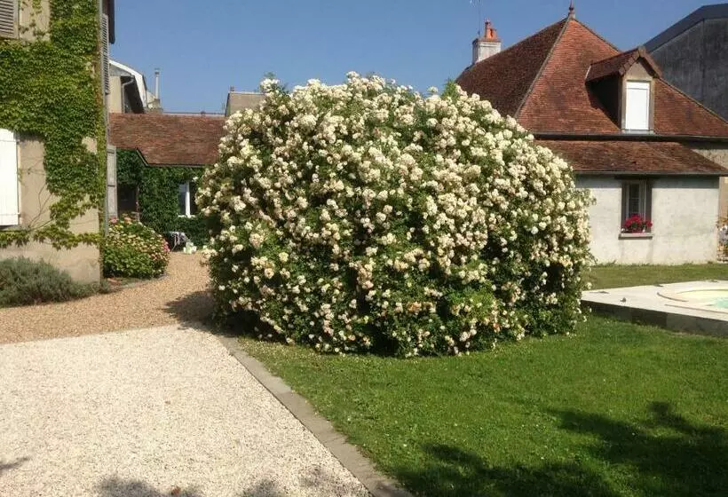 Aamiaismajoitus (B&B) Chambres D Hôtes Des Ducs ô Calme De Nevers
