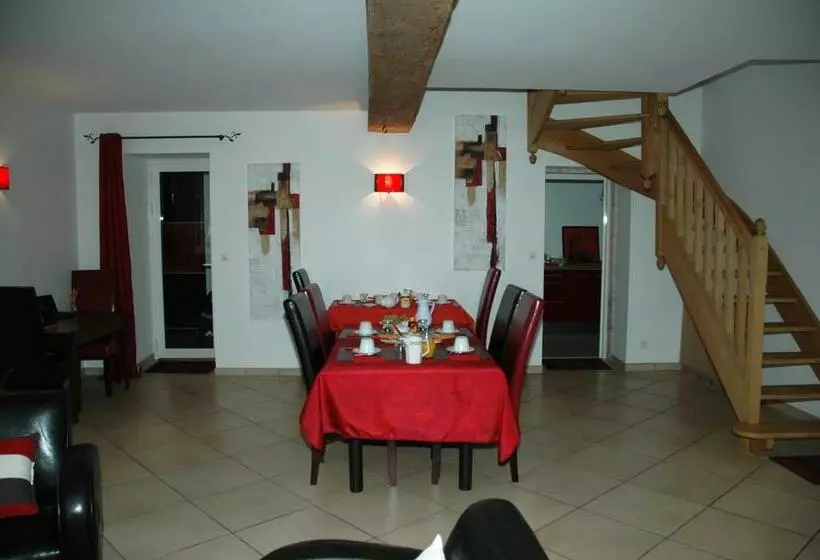 Aamiaismajoitus (B&B) Chambres D Hôtes Des Ducs ô Calme De Nevers