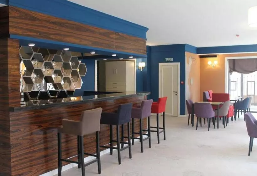 Aamiaismajoitus (B&B) Non Stop Economy