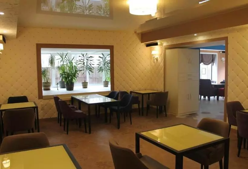 Aamiaismajoitus (B&B) Non Stop Economy