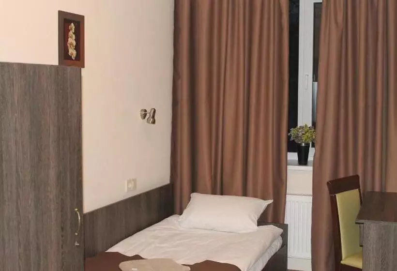 Aamiaismajoitus (B&B) Non Stop Economy