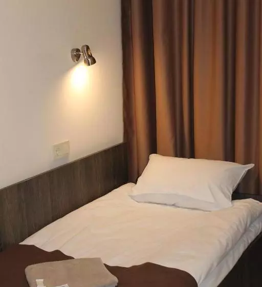 Aamiaismajoitus (B&B) Non Stop Economy