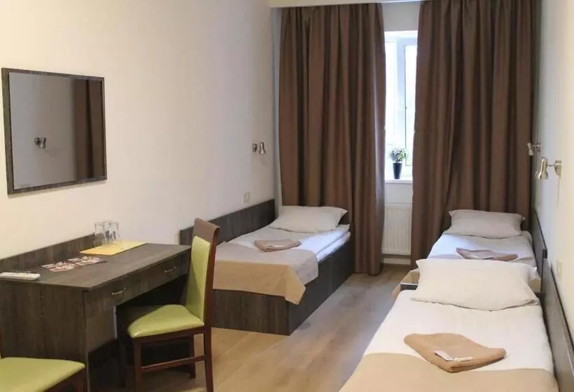 Aamiaismajoitus (B&B) Non Stop Economy