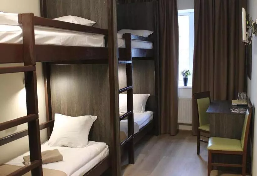 Aamiaismajoitus (B&B) Non Stop Economy