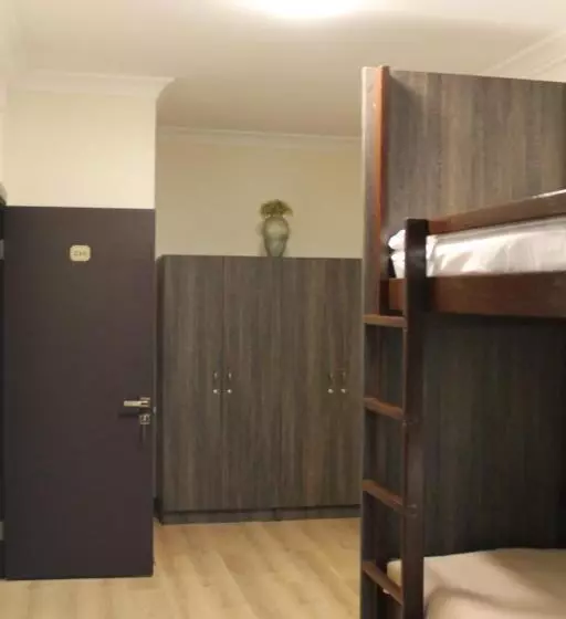 Aamiaismajoitus (B&B) Non Stop Economy