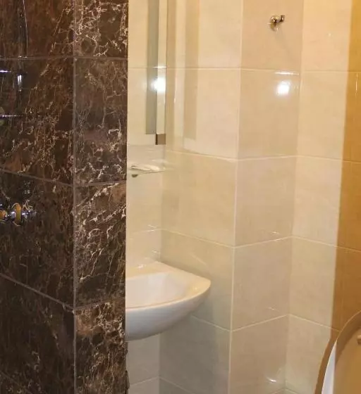 Aamiaismajoitus (B&B) Non Stop Economy