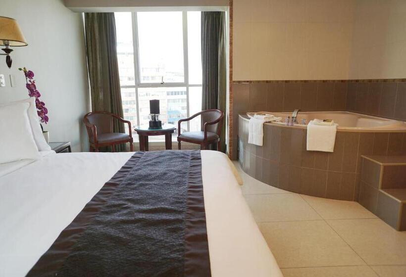 Gran Mundo Hotel & Suites