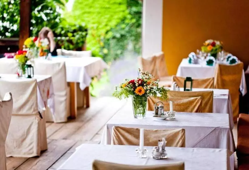 Hotelli Gasthof Lercher