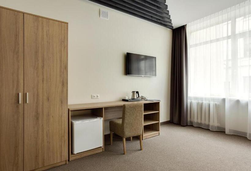 هتل Old Town Trio