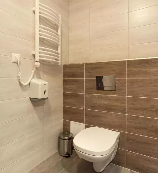 هتل Old Town Trio